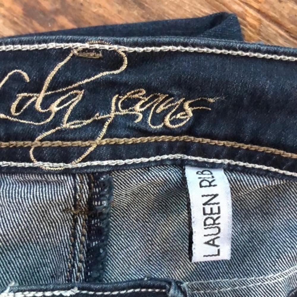 Lola Jeans - Picture 3 of 5